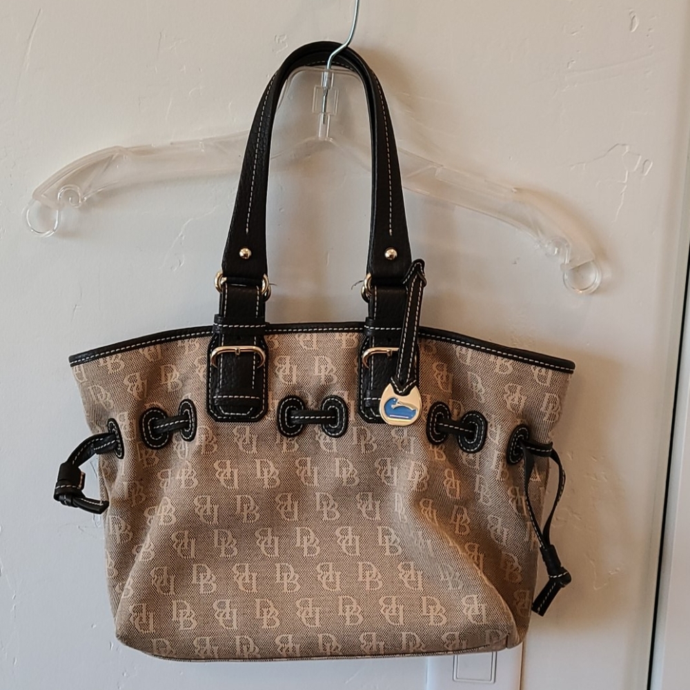 Dooney & Bourke bag - Picture 1 of 10